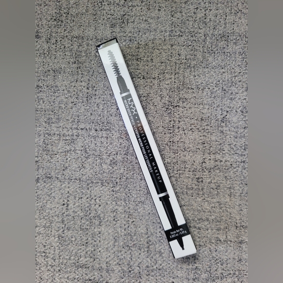 NYX waterproof micro brow pencil in espresso - Picture 2 of 9